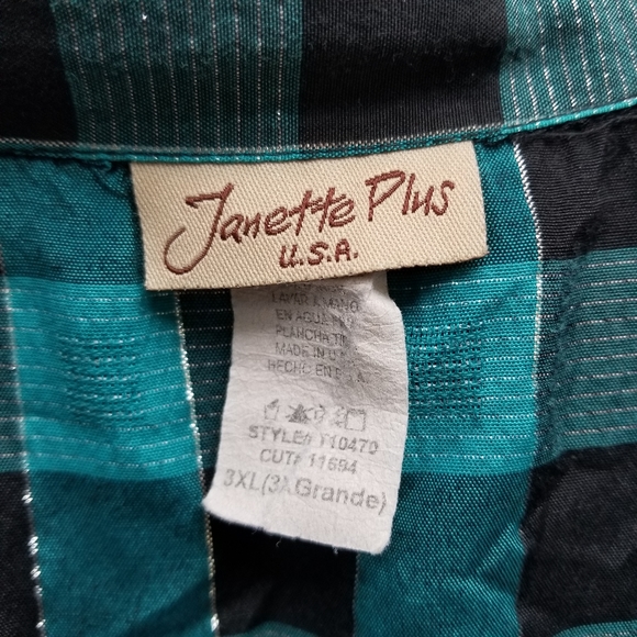 Janette Plus Women's Checkered Top - Picture 3 of 4
